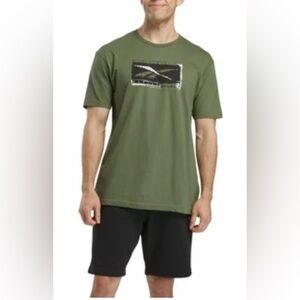 Reebok Men's Front Vector Performance, Active Wear T-Shirt; NWT. Great Gift Idea